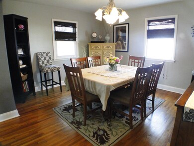 4-Dining