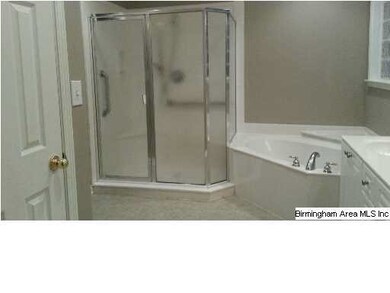 Masterbedroom Bath with Jacuzzi