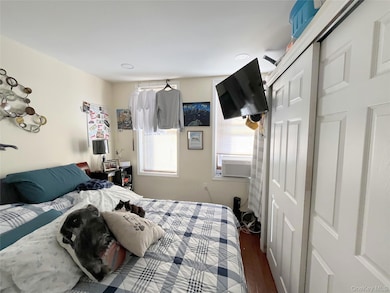 6040 55th Dr, Maspeth, NY 11378 - photo 4