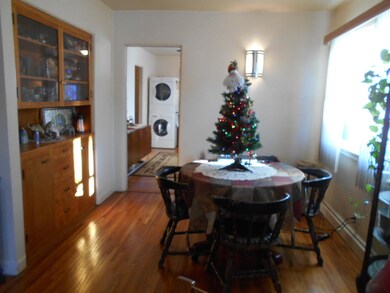 Dining Room New<|><|>