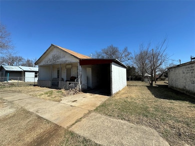 306 N 8th St, Seminole, OK 74868 - photo 4