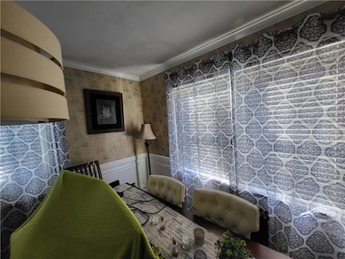 27 Frederick St, Warwick, RI 02888 - photo 4