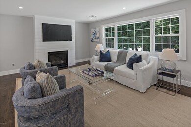 24 Licata Terrace, Cos Cob, CT 06807-106