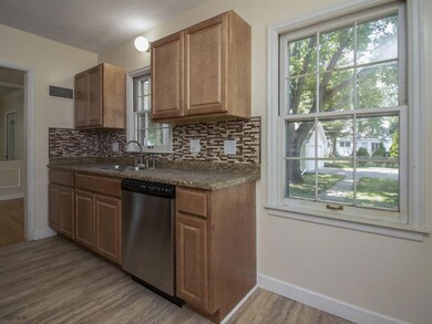 2708 48th St, Des Moines, IA 50310 - photo 3