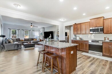 18-370 Highland Rhodes Dr-18