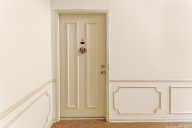 3803 Barrington St unit 5B, San Antonio, TX 78217 - photo 5