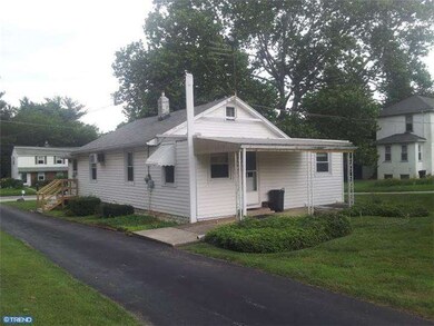 4040 Joshua Rd, Lafayette Hill, PA 19444 - photo 2