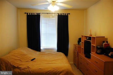 12900 Centre Park Cir unit 206, Herndon, VA 20171 - photo 2