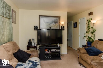 [photo 1730651] Family Room