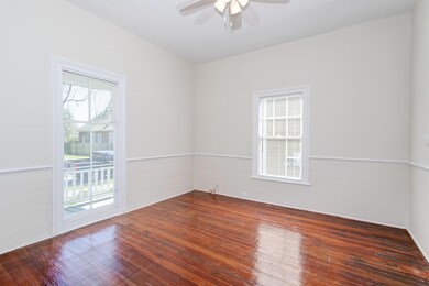 Second St, 411, Interior-2
