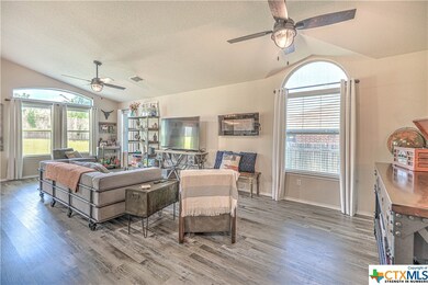 405 Coby Dr, Troy, TX 76579 - photo 5