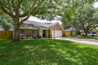 5110 Spring Circle Dr, Pearland, TX 77584 - photo 2
