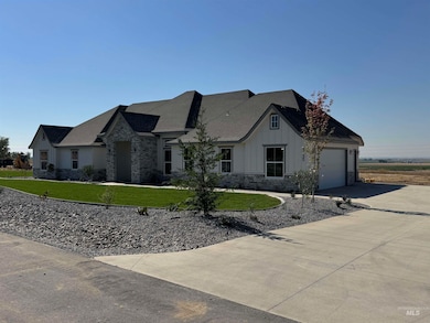 23735 Legends Ln, Caldwell, ID 83607 - photo 3