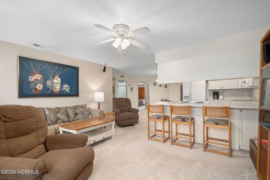 16-web-or-mls-pebble-beach-unit-b105-4