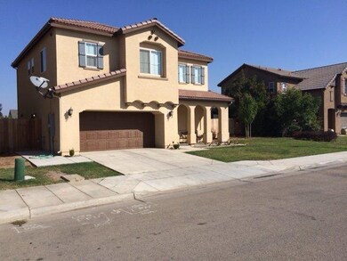 6924 E Simpson Ave, Fresno, CA 93727 - photo 2