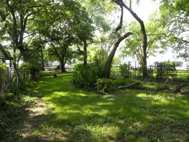 1203 E Lake Dr, Weatherford, TX 76087 - photo 6