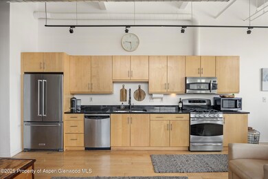 10-361RobinsonRd#308_24080910