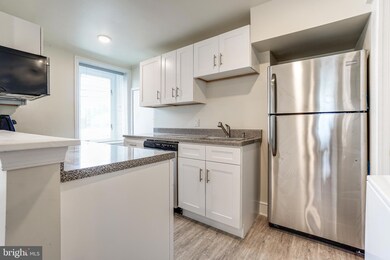 450 Germantown Pike unit 2, Lafayette Hill, PA 19444 - photo 7