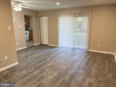 221 Highland Blvd unit A, New Castle, DE 19720 - photo 3