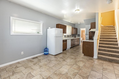 8056 Fisher Ave, Warren, MI 48089 - photo 5