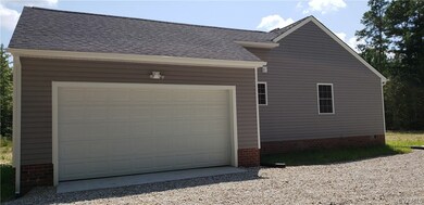 9445 Robin Rd, Disputanta, VA 23842 - photo 7