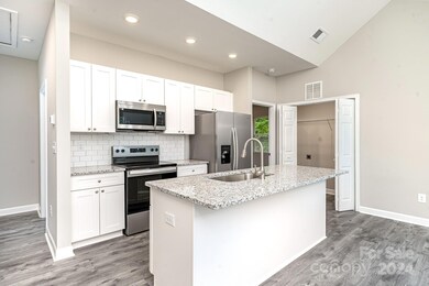 1219 Goldsboro Ave, Statesville, NC 28677 - photo 6