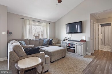 183 Piano Dr, Newark, DE 19713 - photo 2