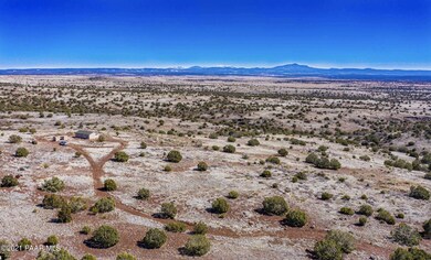 10 Juniperwood 74 75, Ash Fork, AZ 86320 - photo 3