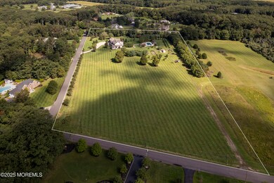 Stoney Brook Drive 7 DRONE 04 border