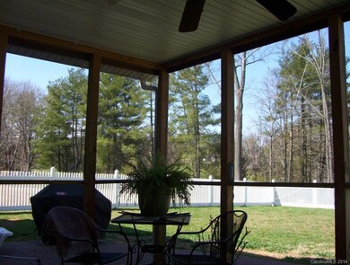 1111 Valley St, Statesville, NC 28677 - photo 4