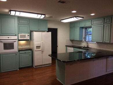 1800 Sybil Ln, Tyler, TX 75703 - photo 7