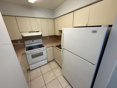 5746 W 26th Ave unit 5746, Hialeah, FL 33016 - photo 4