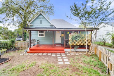2910 N. Chamberlain-6