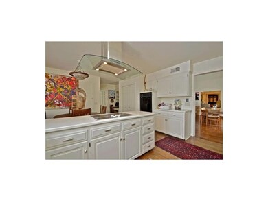 Sophisticated kitchen for the modern cook