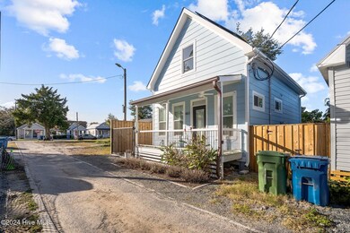 807 Russell Aly, Wilmington, NC 28401 - photo 4