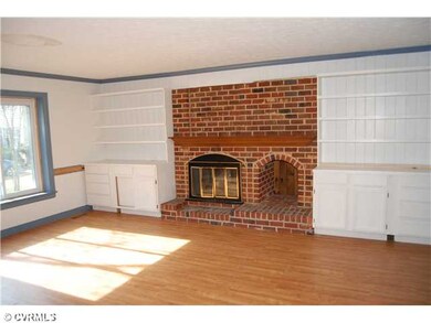 Den/Family/Great Room - beautiful masonry fireplac