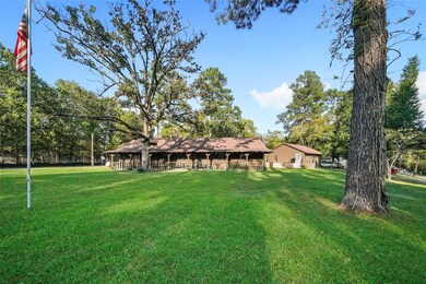 12049 Clark Ln, Conroe, TX 77385 - photo 4