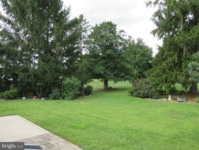 1621 Glenmore Dr, Wilmington, DE 19804 - photo 3