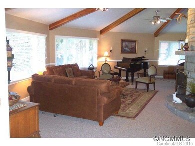 1062 S Orchard Rd, Flat Rock, NC 28731 - photo 3