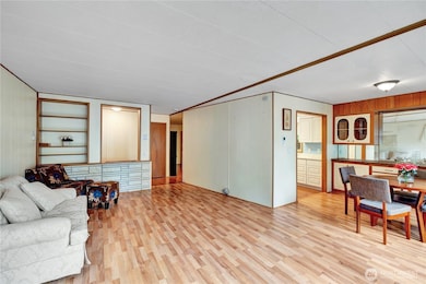 18425 NE 95th St unit 110, Redmond, WA 98052 - photo 4