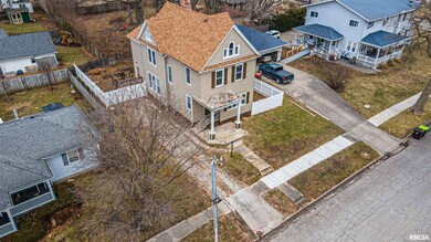 514 Delavan St, Lincoln, IL 62656 - photo 2