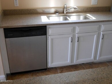1087- Kitchen 6