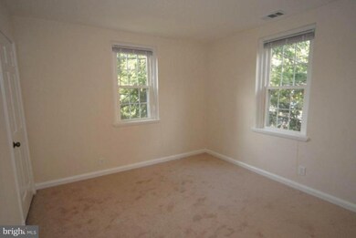 4731 31st St S, Arlington, VA 22206 - photo 3