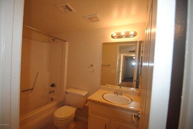 4228 N 81st Dr, Phoenix, AZ 85033 - photo 7