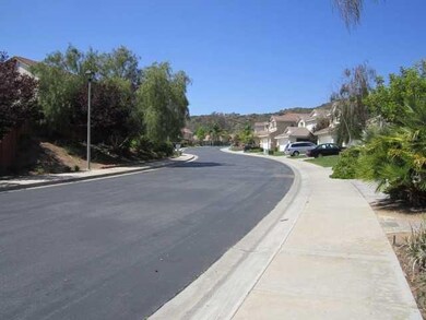 29611 Nandina Dr, Escondido, CA 92026 - photo 3