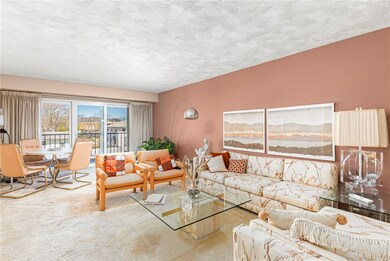 200 Hoffman Ave unit 304, Cranston, RI 02920 - photo 4