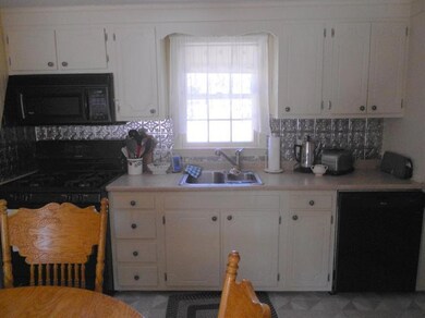 379 Winslow Gray Rd, West Yarmouth, MA 02673 - photo 4