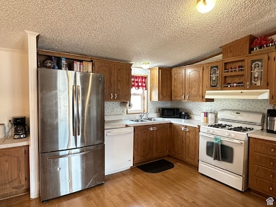 190 W 400 St S, Fillmore, UT 84631 - photo 7