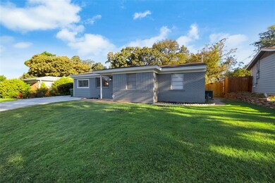 744 Oak Dr, Hurst, TX 76053 - photo 2