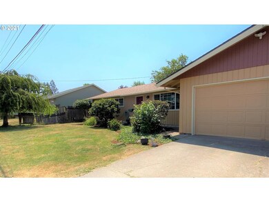 245 T St, Springfield, OR 97477 - photo 3
